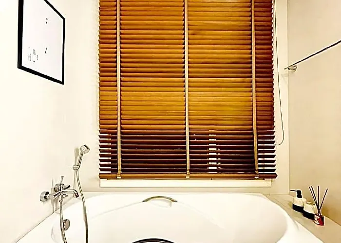 ホテル Luxury 2br On The Clouds In Prime Area バンコク都